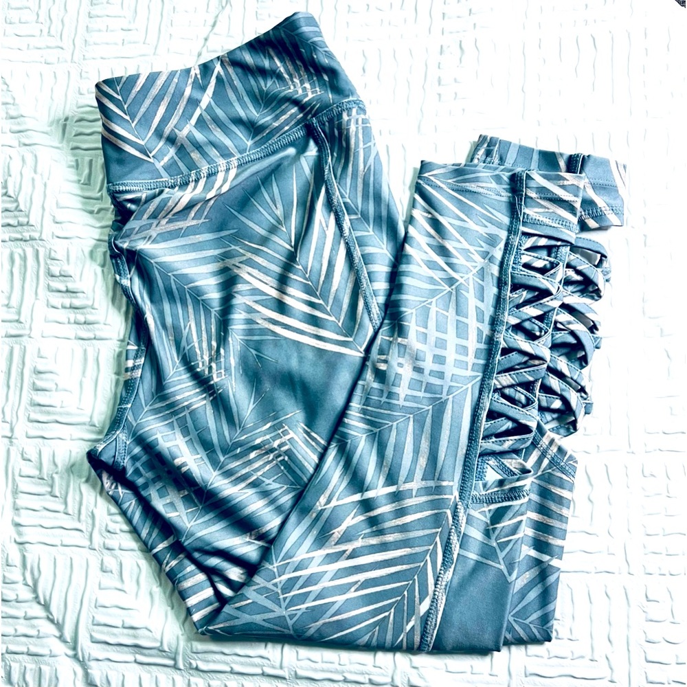 Jockey sport leggings. Size Small. Stretchy and comfortable.